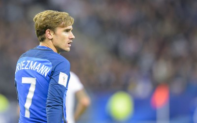 乐竞体育-克拉马里奇远射被扑队友补射入网